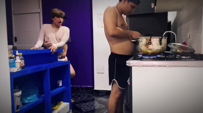KenPrince: Femboy Se Folla Al Mejor Amigo De Su Novio a...