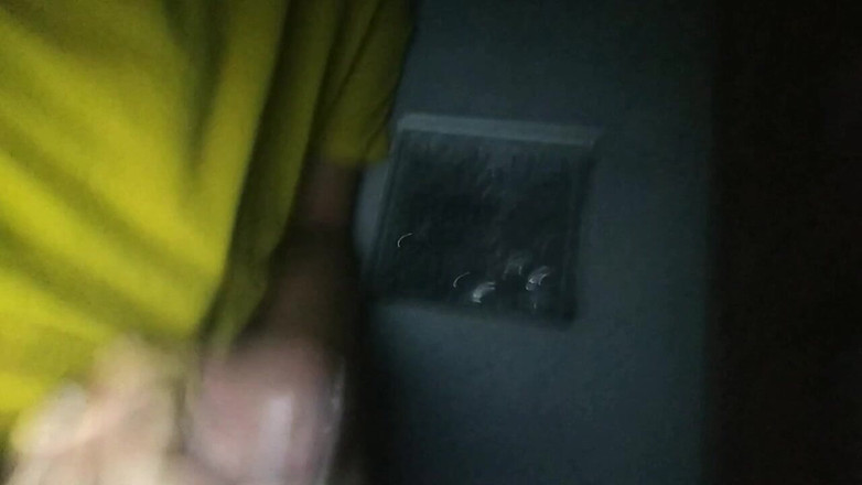 AlexAlejandro13: मैं वीर्य के साथ फुहार छोड़ती हूं
