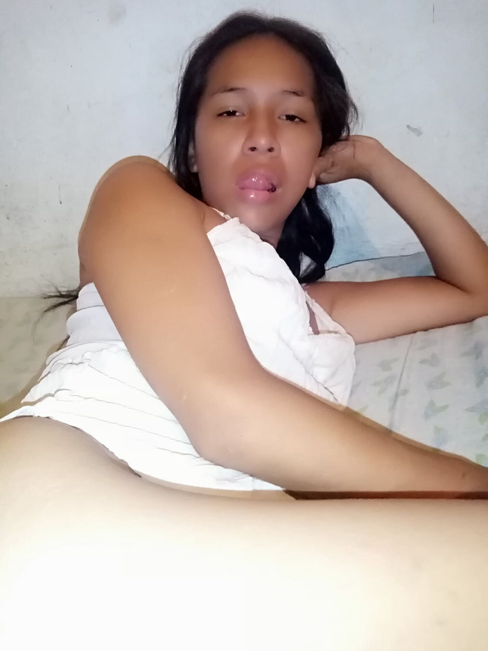 Agathatey_1: 阿加莎用爱抚和不断自慰