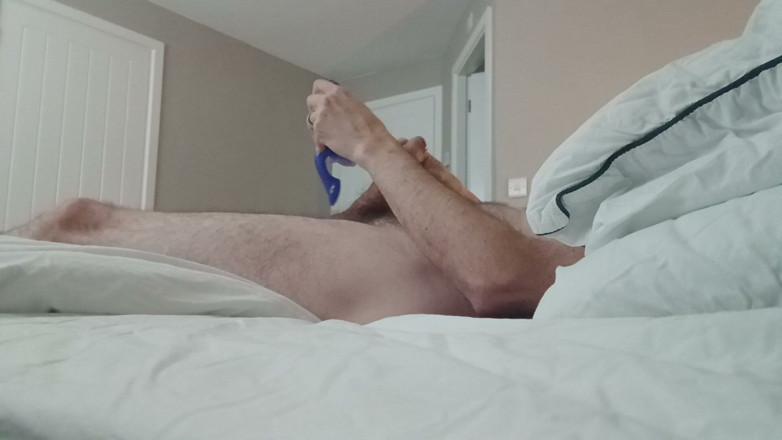 Dante5150: Housesitting and Found My Stepdaughters Sex Toy so Wanked to...