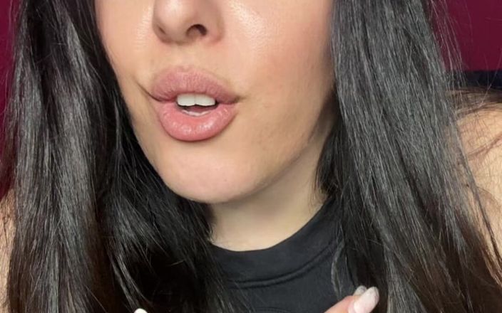 Young_strawberry: JOI ze sexy milfky