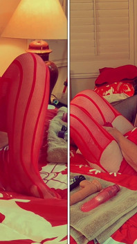 Nenek carmen lagi asik nyepong kontol di hari natal sampai orgasme 2 posisi