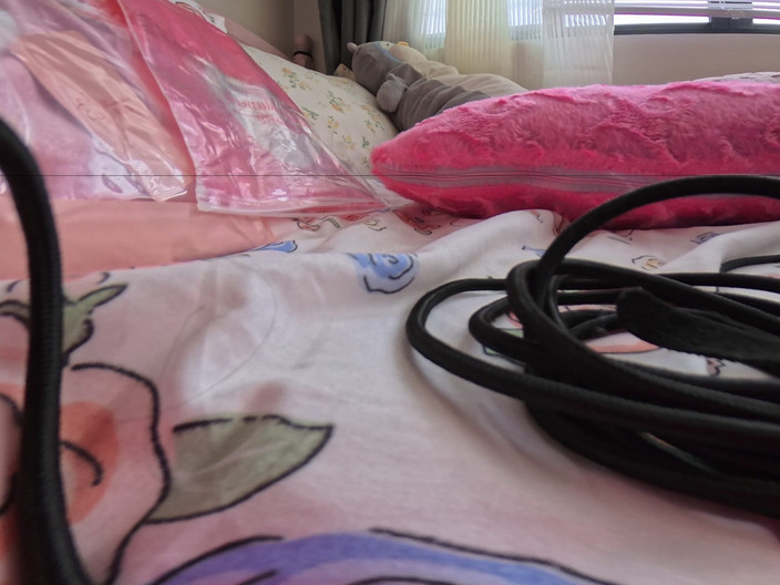 Aiko Maine: 360 відео від першої особи: твоя фарширована іграшка дивиться, як я розпаковуюся і повільно роздягаюся до нових нарядів