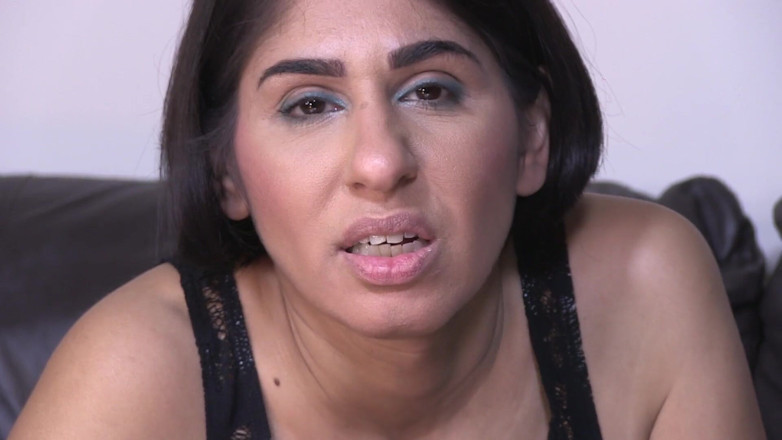 Lacey Starr productions: Sahara Knite istruzioni per la masturbazione con un grosso dildo