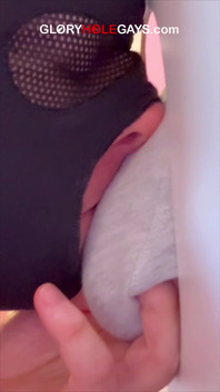 After-work Release: Straight Guy Blows His Load