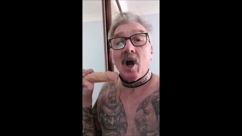 I am homosexual: Steve Ryan este un iubitor de pulă homosexual
