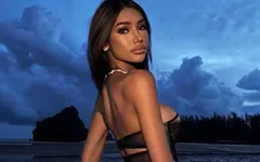 Uncut W/ Extreme Hottie Ladyboy 'milk