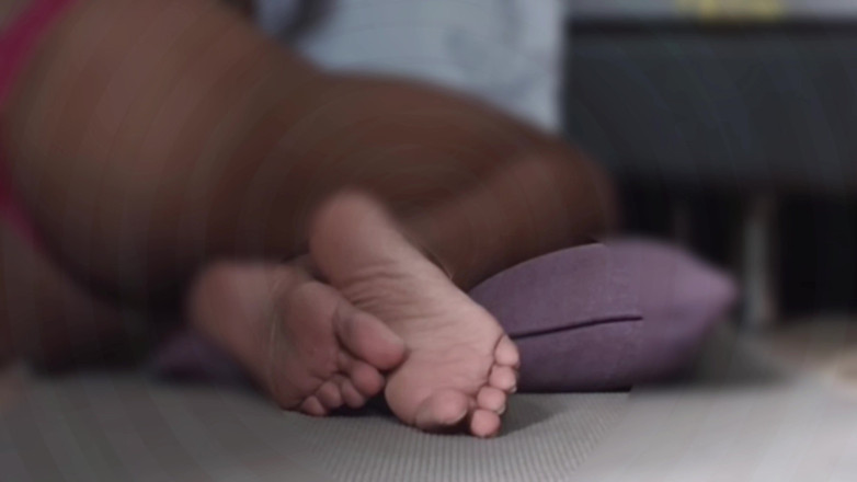 Ombunny: TS domme mindfuck: programmata per l'adorazione del piede
