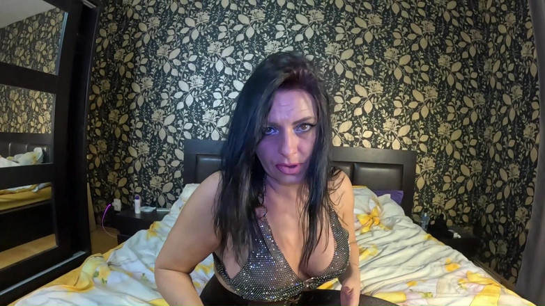 MilfyCalla: Cara Follada Y Cubierta De Esperma - Tetas Grandes, Coño Marcado...