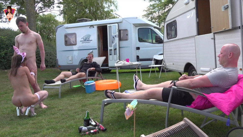 Flemish Filth: Cel mai filthi camping din Belgia: un sex în trei în aer...