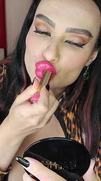 Stepmom Mesmerizes You with Juicy Kisses and Sexy Cleavage