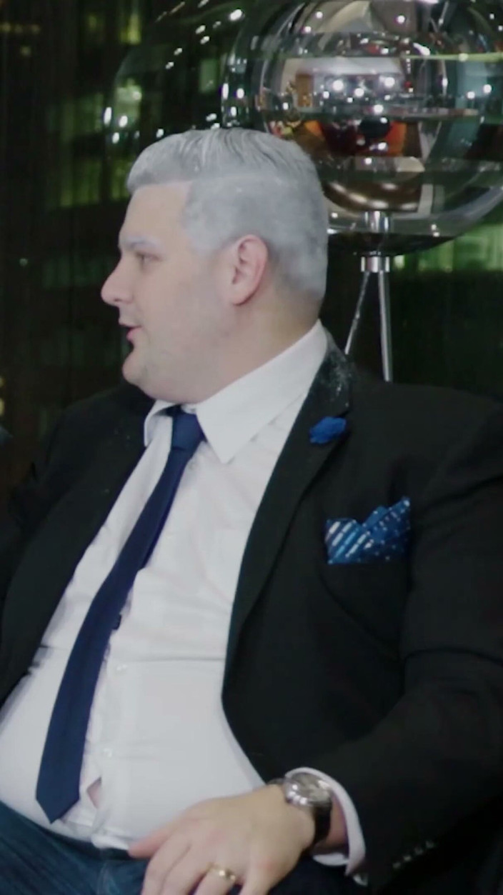 Pillow Talk: Doug Ford en S*x, Covid y Clamidia!! (parodia)