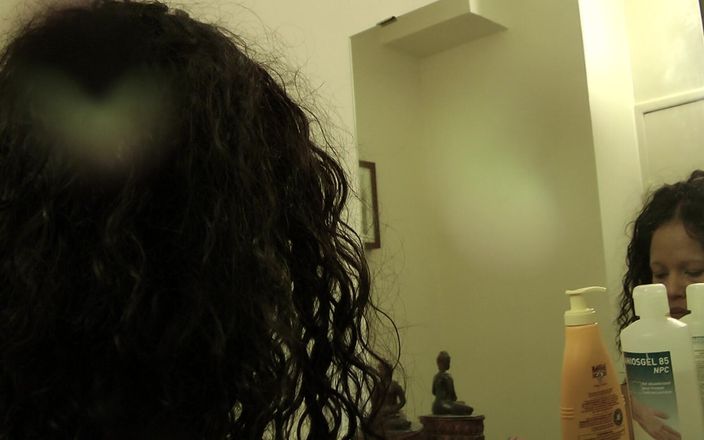 Paris Jango: Naughty Shower of a Pretty Black Girl