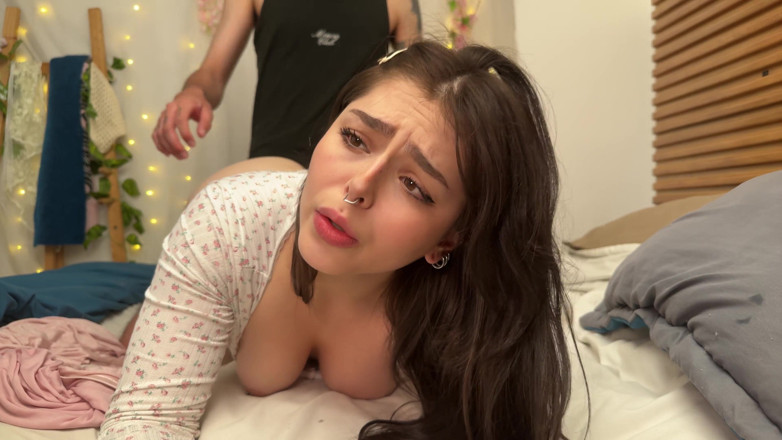 DaliaMorgan: sautela paapa apni sauteli beti ko bistar saajha karne ke...