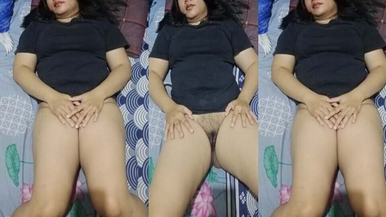 Ayuningsih: Joven madrastra engañando con estudiantes universitarios