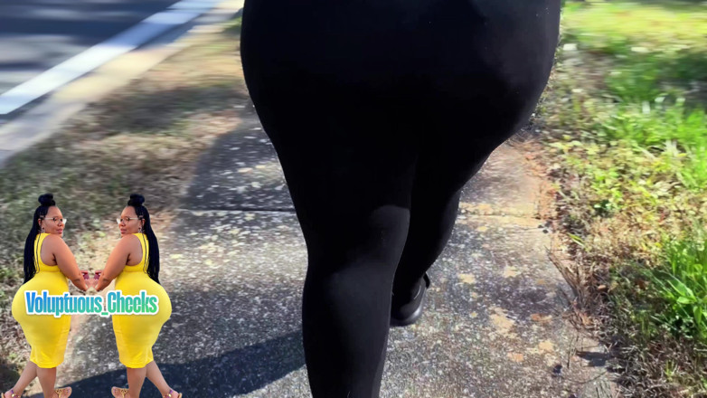 Voluptuous Cheeks: Suns Out Bunz Out