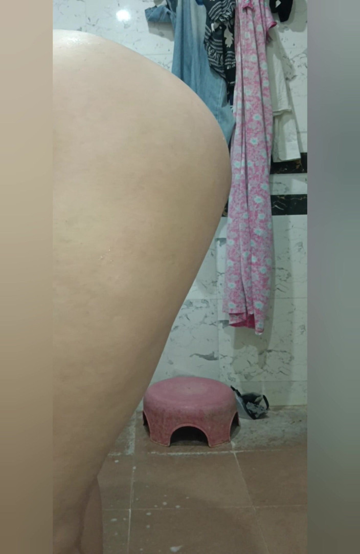 Priyahot77: Priya Bhabi Hot Body Wash în baie