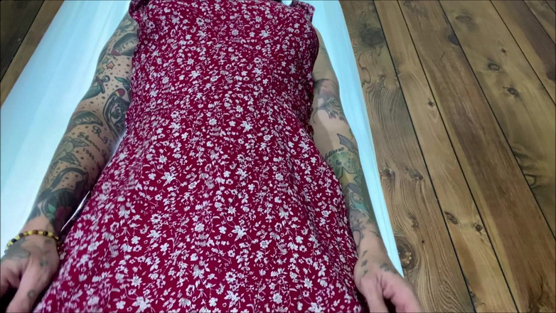 Miss Morticia: Red Daisy Deep