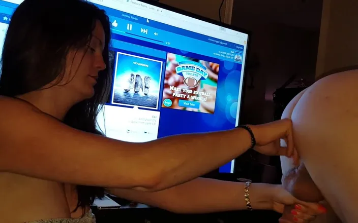 Switch sluts: Got a Little Crazy with the Baby Oil Lol Tomwoods2020