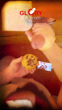 Cookie & Cream Xmas He Shoots… Then I Eat the Whole Cum-soaked Cookie. You Eating the Next One with Me