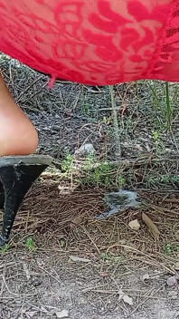 Rita Perutzi Peeing 1