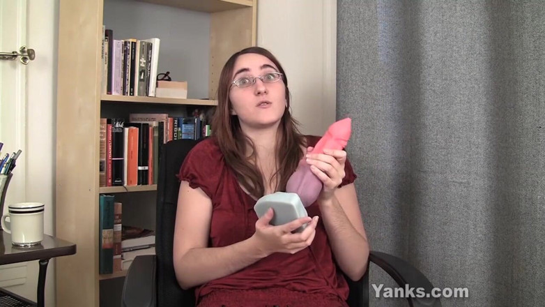 Yanks: 角質ヤンクス女の子シルビア自慰行為