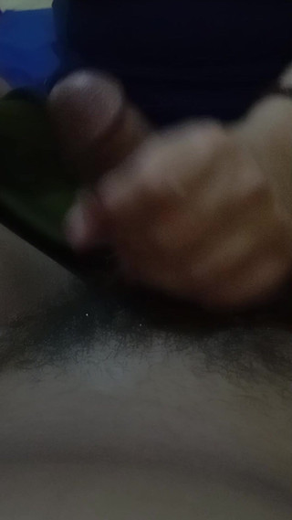 Angelina pop: 日本人妻出轨女仆