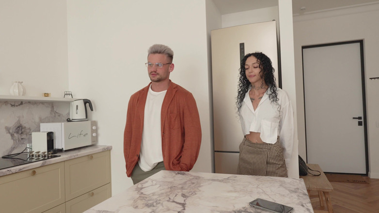 Apollon: I Couldn't Pay for the Apartment