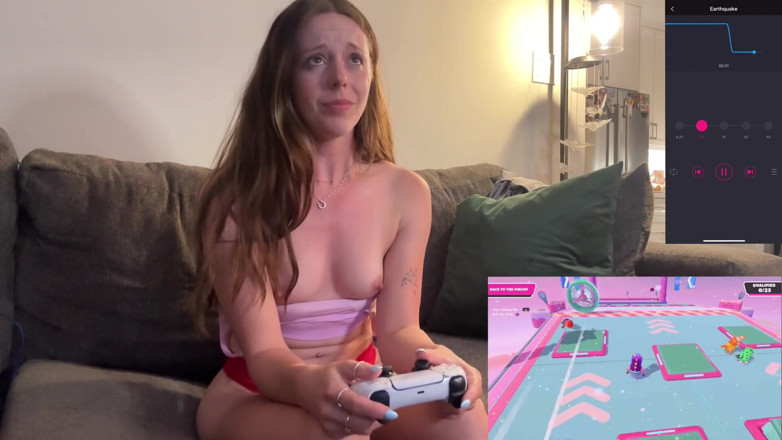 Nadia Foxx: Giocando a ragazzi fall con la mia lustre dentro e...