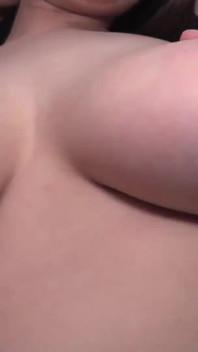 奇跡のおっぱいと奇妙にセクシーなボディを持つ素人女性 - 6回パイズリ