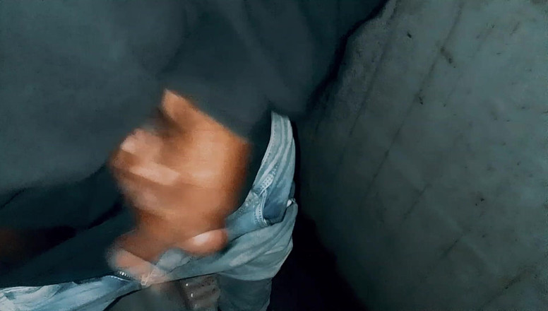Crazy boy moment: Desi Boy