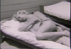 Vintage Megastore Full hd: Mondo Blondo - (restyling Film ve Verzi Full HD)