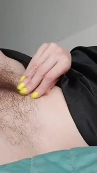Calda miLF squirta e geme, dita nella figa, Feticismo del piede