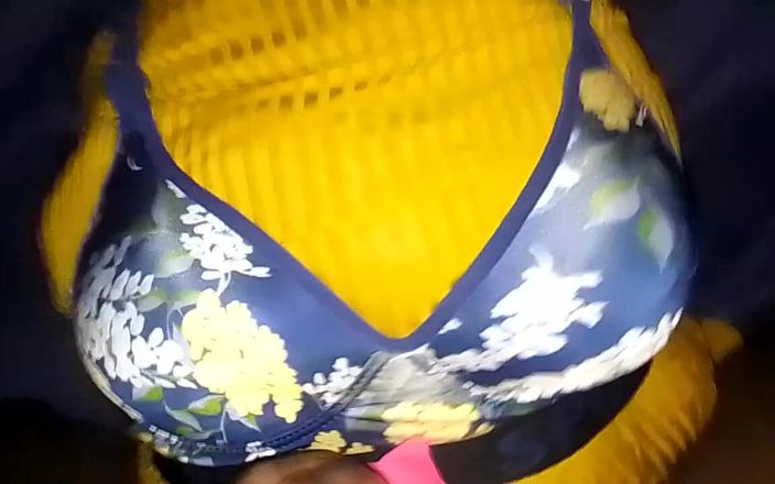 Jaanu294: Reggiseno Is Carrie to