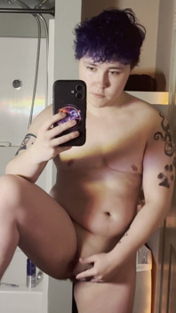 Trans Man Jerking T Dick in Mirror Bad Omen