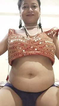 Bhabhi Panas Bermain Fore Dengan Didlo Puting Panas Dan Pepek Kecil Dijilat Bhabhi Panas