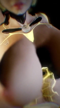 Follando a una chica robot gruesa en la mesa del misionero
