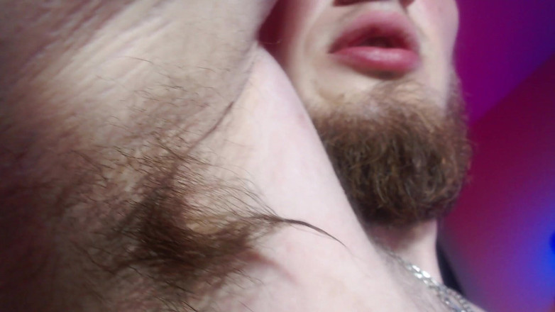 Hunky time: Okselhaaraanbidding