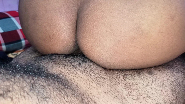 Bithi69gril: ホットな大学グリルがセクシーなサポートで私の寝室をファックするすべてのインド人の友人 Part3