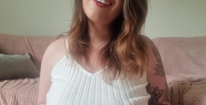 Marmotte_yoomie: Saliva sgocciolante sul mio seno: Hai aspettato impazientemente questo momento,...