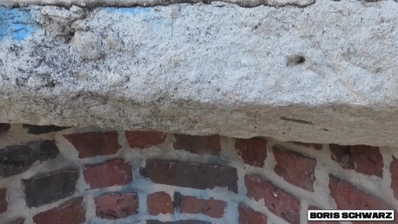 Boris Schwarz Studio: 고속도로 휴게소: 달콤한 블로우 마우스가 나를 완전히 빨아들이고 한 방울도 빠짐없이 삼켜버려