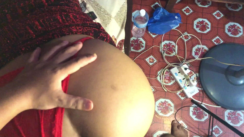 Lustybaby605: Jag hade mitt ex stanna över natten