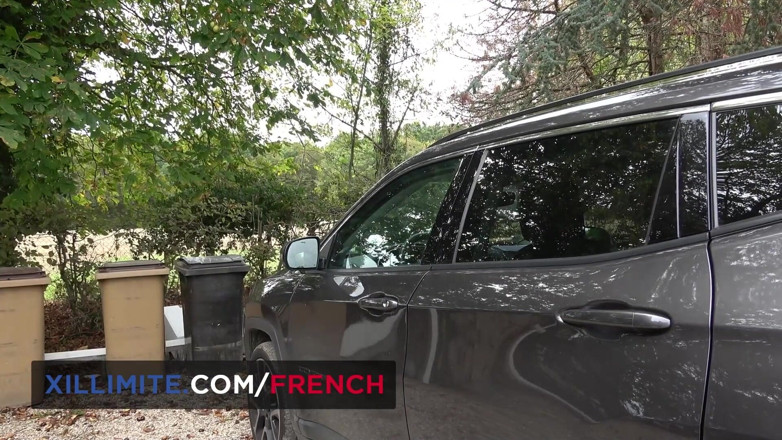 French girls at work: Hot Asian babe loves it from the back door