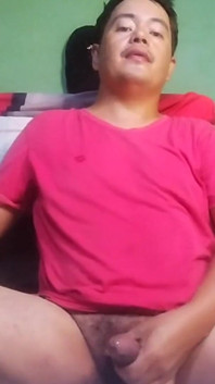 Handsome Pinoy Farmer Masturbates Before Starting Work in the Farm.