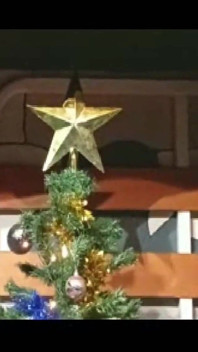 Der Weihnachtsmann Streichelt Sich Selbst an Weihnachten 2025