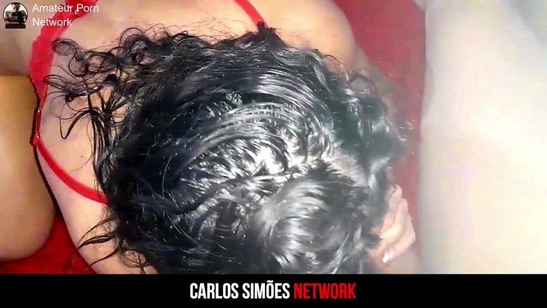 Carlos-Simoes: Какой Восхитительный Член! Я Видел, Как Эта Киска Вся Сочилась, Готовая Поглотить Этот Большой, Сочный Член