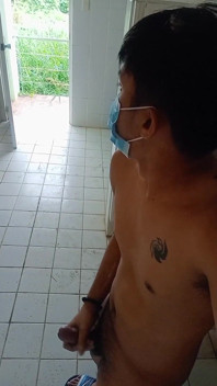 Sesiones al aire libre de Rentaboy: el baño público