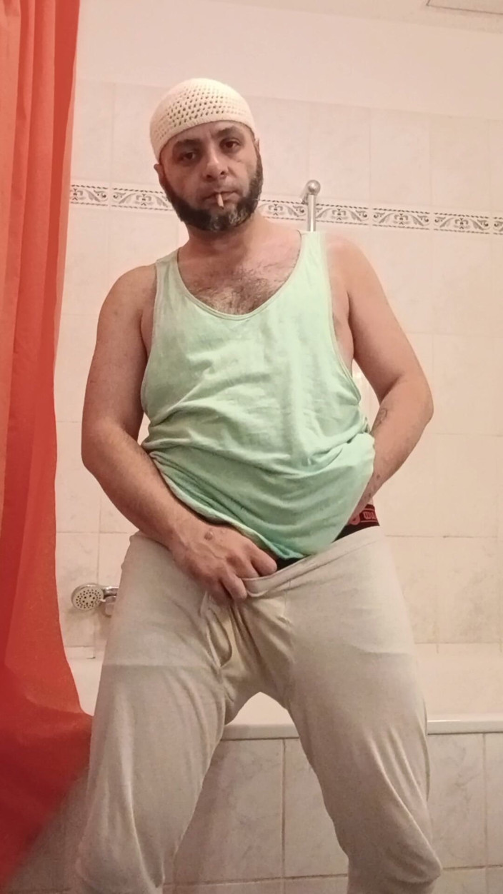 SmokedAlloy2: Sale-jb complètement en colère dans les toilettes. Sous-vêtements et chaussettes