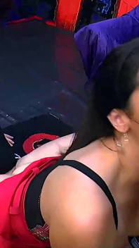 Juliette Vandory boşalmayı seviyor grup seks