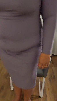 Marido goza no vestido dela